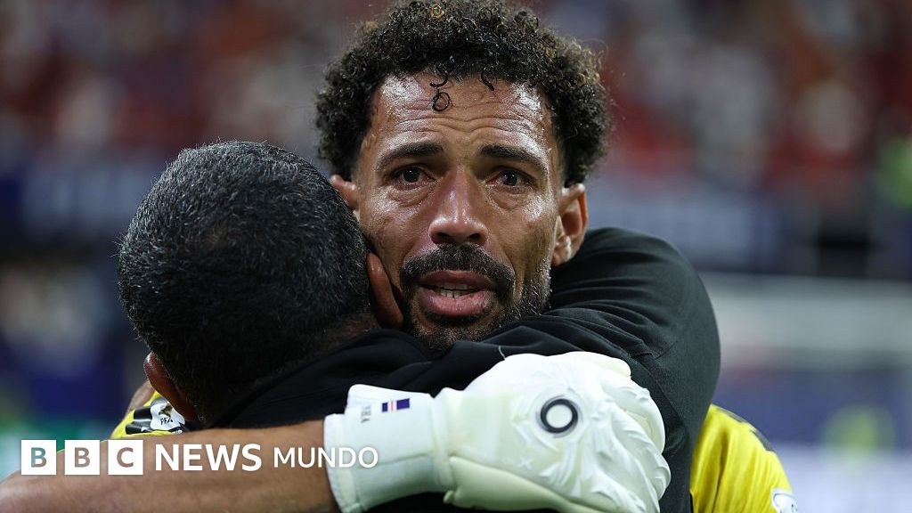 El fenómeno Vozinha, el héroe de Cabo Verde frente a España que con 40 años se convirtió en sensación del Mundial