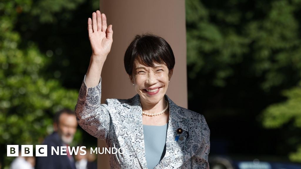 ¿Se puede gobernar un país durmiendo solo 3 horas? El debate sobre la cultura laboral de Japón que desató la rutina de sueño de la primera ministra