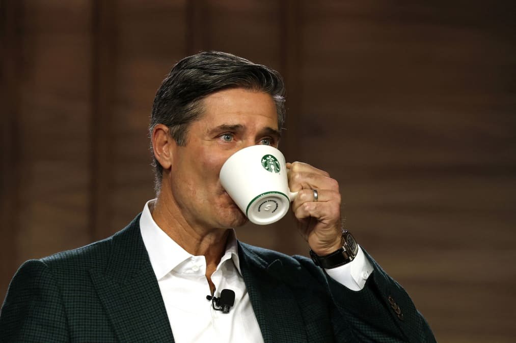 Starbucks serves up a solid quarter and full-year outlook. Why we're staying invested