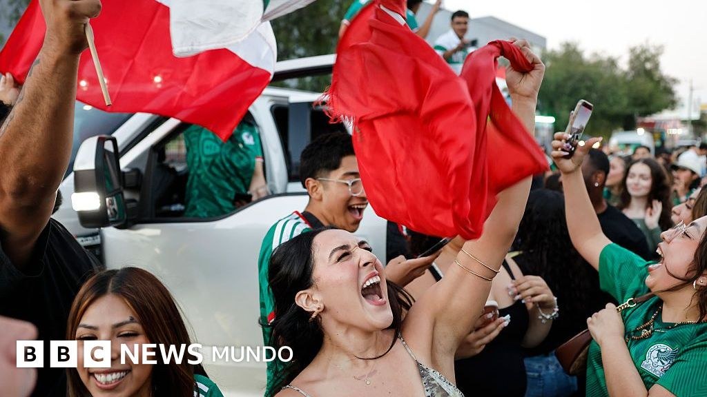 "Su triunfo llena de orgullo a todo México": el festejo de Sheinbaum y los hinchas luego de que el Tri se convirtiera en el primer equipo en clasificarse para la siguiente fase del Mundial