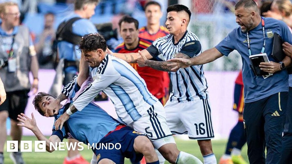 La FIFA abre una investigación contra Argentina por los incidentes tras la derrota de la albiceleste en la final del Mundial 2026