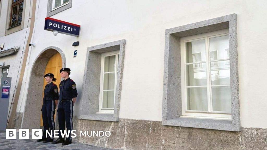 Austria instala una comisaría de policía en el edificio donde nació Hitler para impedir que se convierta en un lugar de peregrinación neonazi