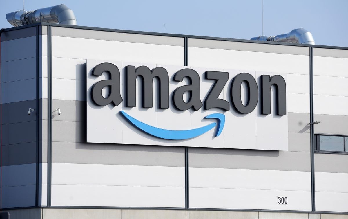 Amazon cargo plane crash at Miami airport kills five